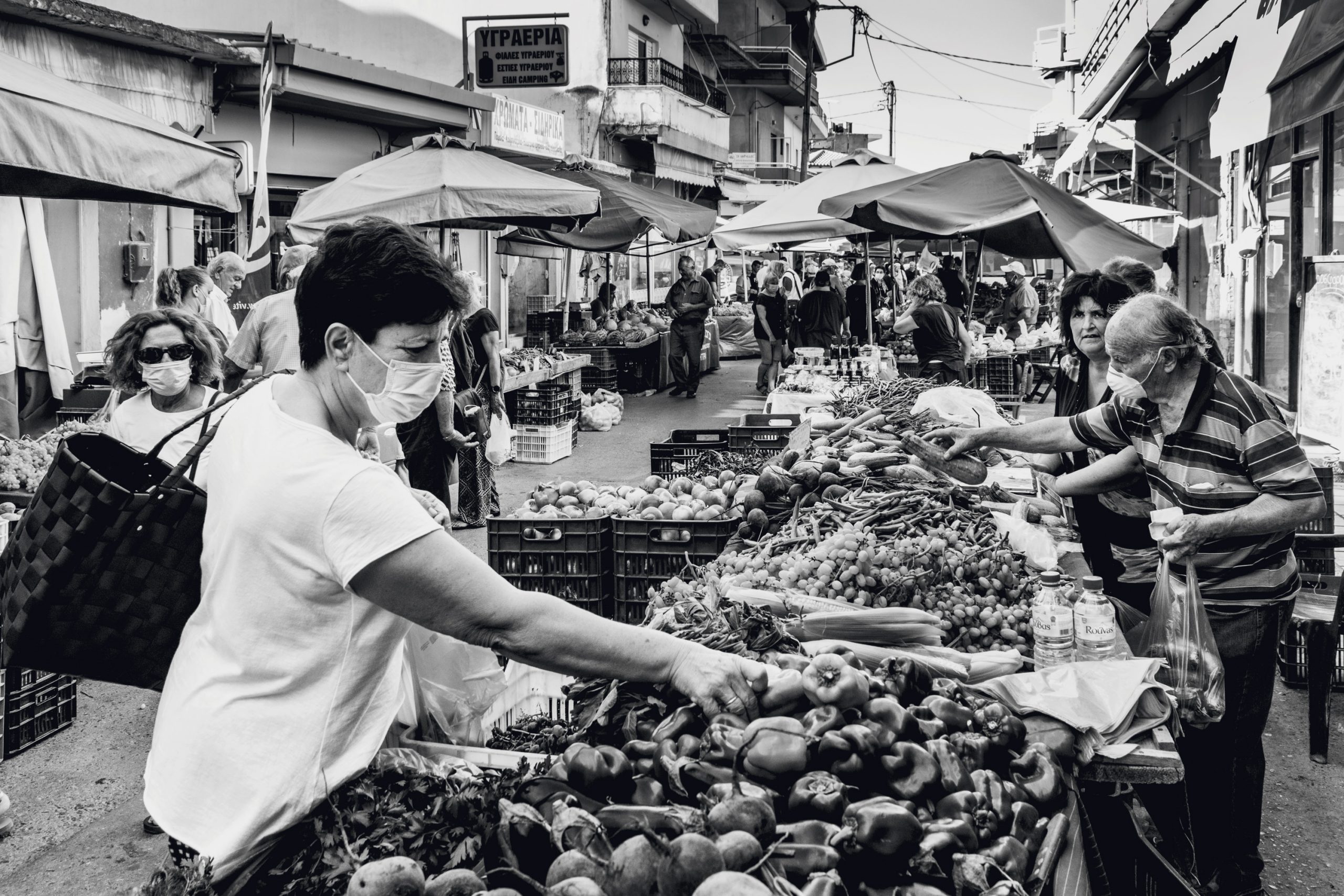 Auf dem Markt in Timbaki verkaufen 2021 viele Landwirte aus den Bergdörfern ihre Produkte. | Foto: Jürgen Escher